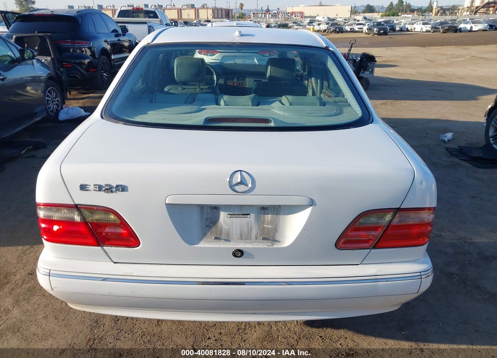 2000 MERCEDES-BENZ E 320 VIN: WDBJF65J5YB027345