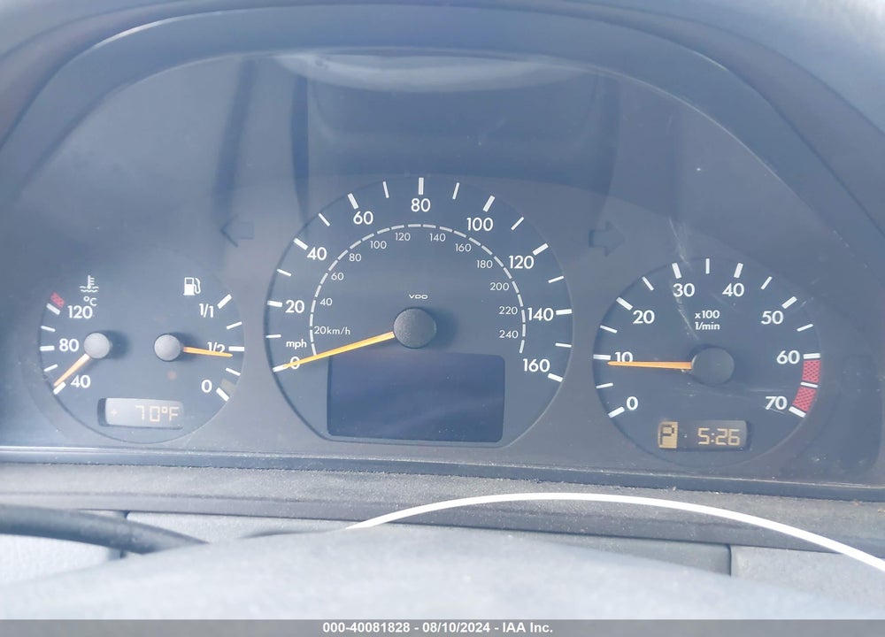 2000 MERCEDES-BENZ E 320 VIN: WDBJF65J5YB027345