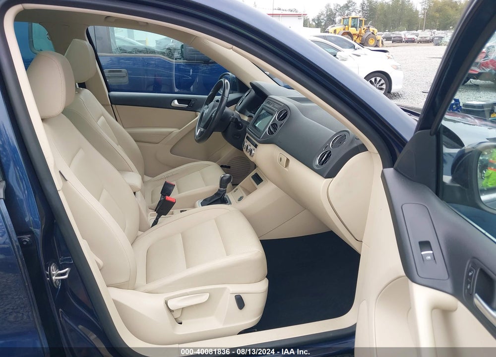 2014 VOLKSWAGEN TIGUAN SEL VIN: WVGBV3AX5EW596200