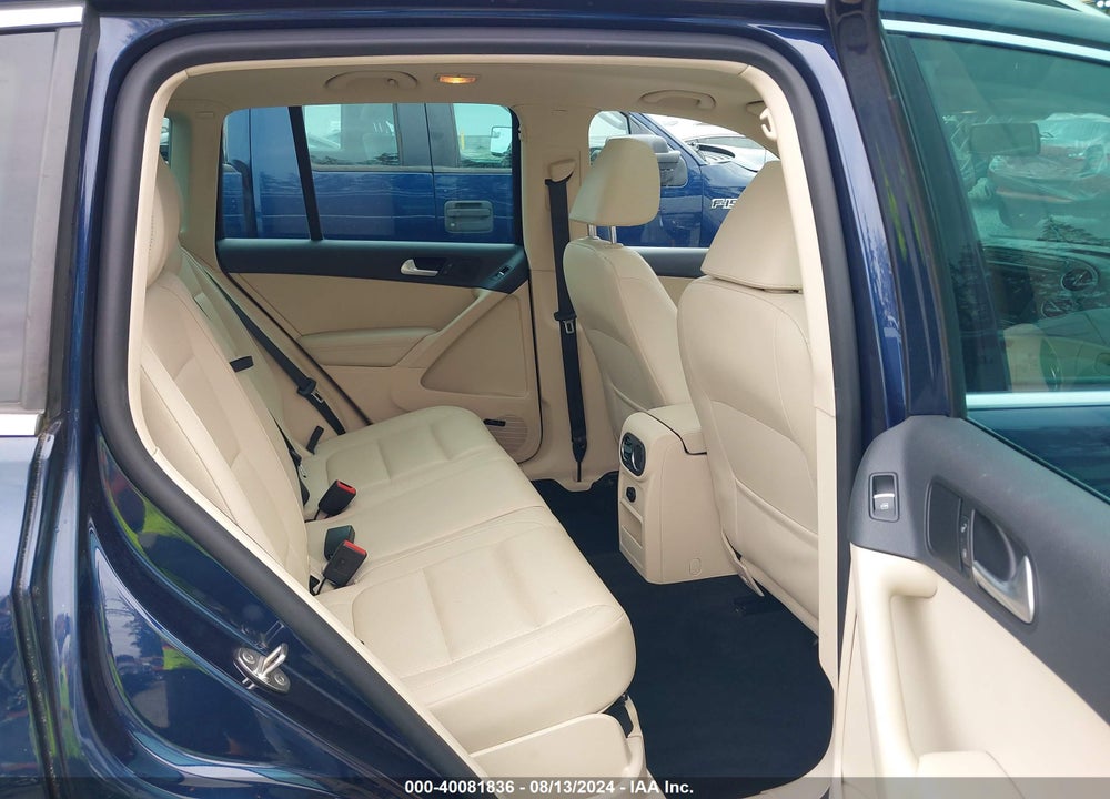2014 VOLKSWAGEN TIGUAN SEL VIN: WVGBV3AX5EW596200