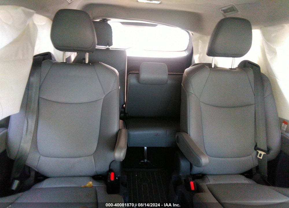 2024 TOYOTA SIENNA XLE VIN: 5TDJSKFC7RS113563