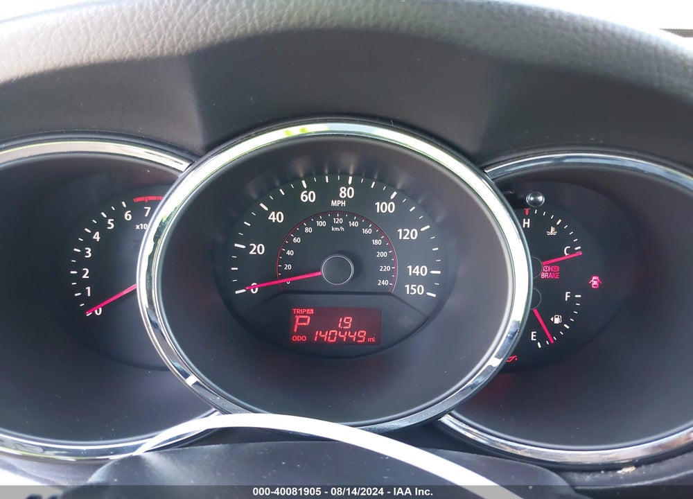 2011 KIA SORENTO VIN: 5XYKTDA16BG178376