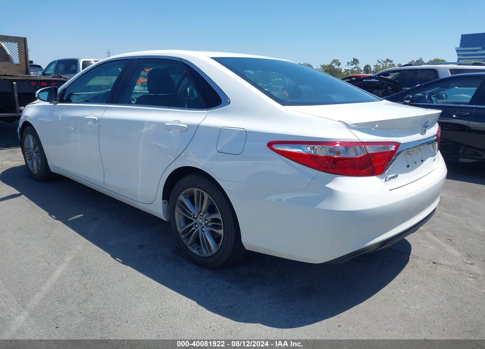 2015 TOYOTA CAMRY SE VIN: 4T1BF1FK0FU043742