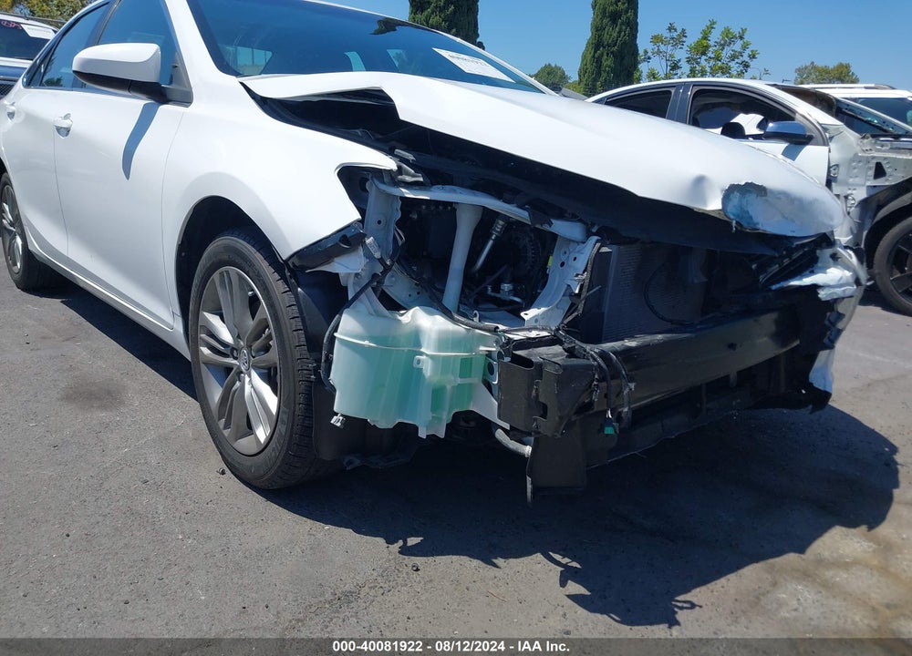 2015 TOYOTA CAMRY SE VIN: 4T1BF1FK0FU043742
