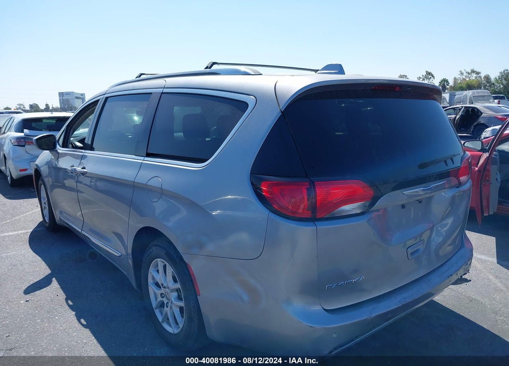 2020 CHRYSLER PACIFICA TOURING L VIN: 2C4RC1BG9LR117911