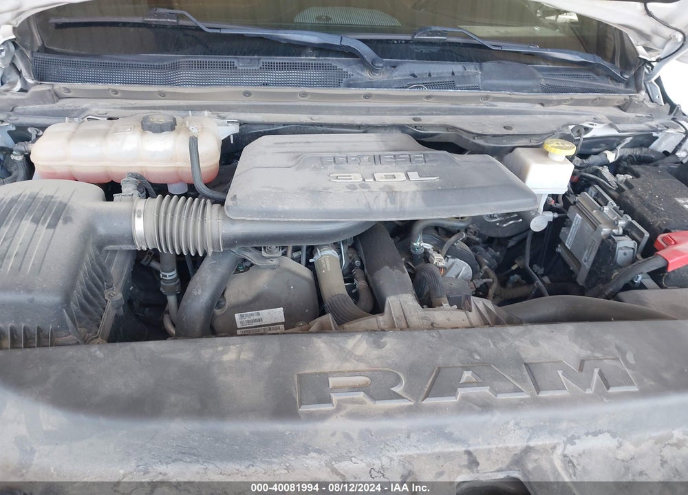 2022 RAM 1500 LIMITED LONGHORN 4X4 5'7 BOX VIN: 1C6SRFKM3NN240565