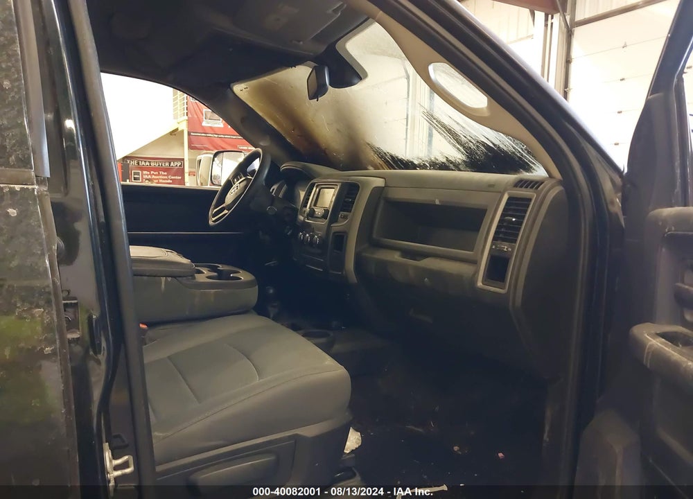 2015 RAM 2500 TRADESMAN VIN: 3C6UR5HL3FG664260