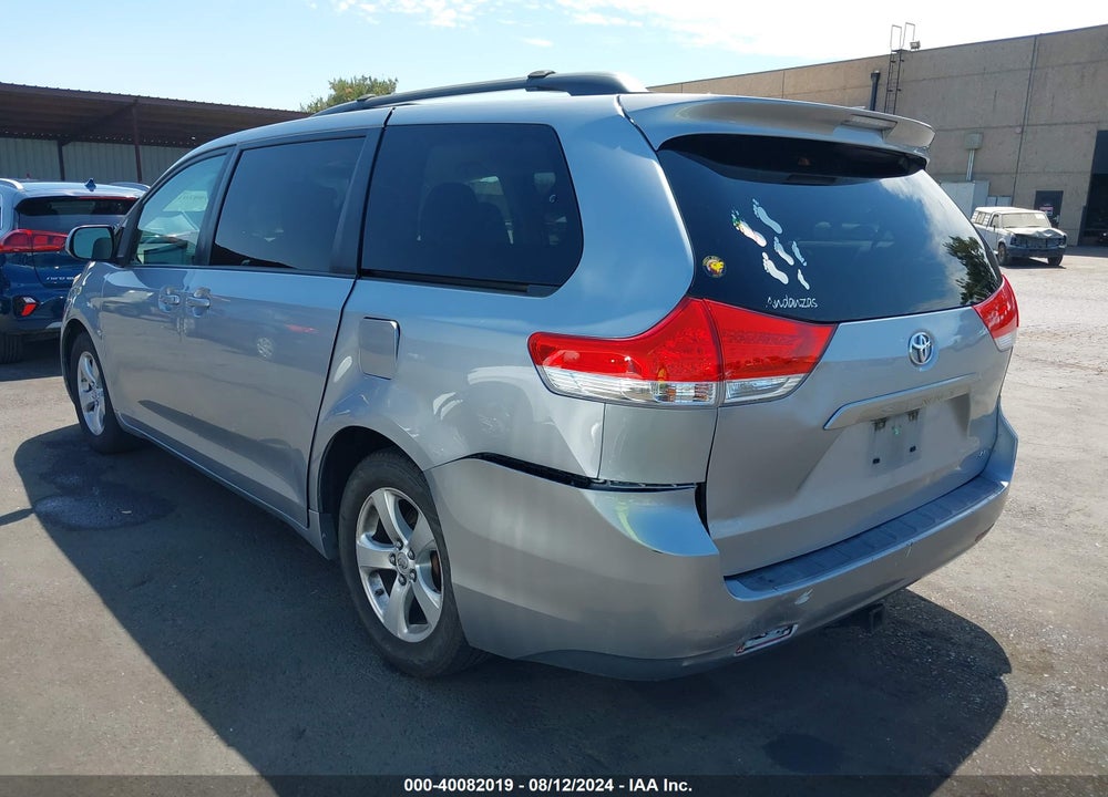 2012 TOYOTA SIENNA LE V6 8 PASSENGER VIN: 5TDKK3DC1CS233640