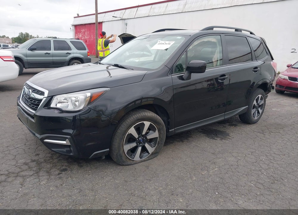 2018 SUBARU FORESTER 2.5I PREMIUM VIN: JF2SJAGC1JH537962