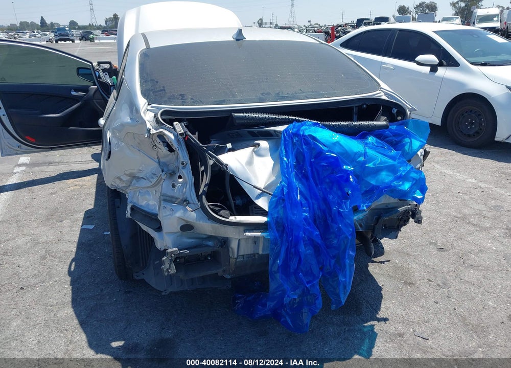 2017 KIA FORTE LX VIN: 3KPFK4A71HE125647