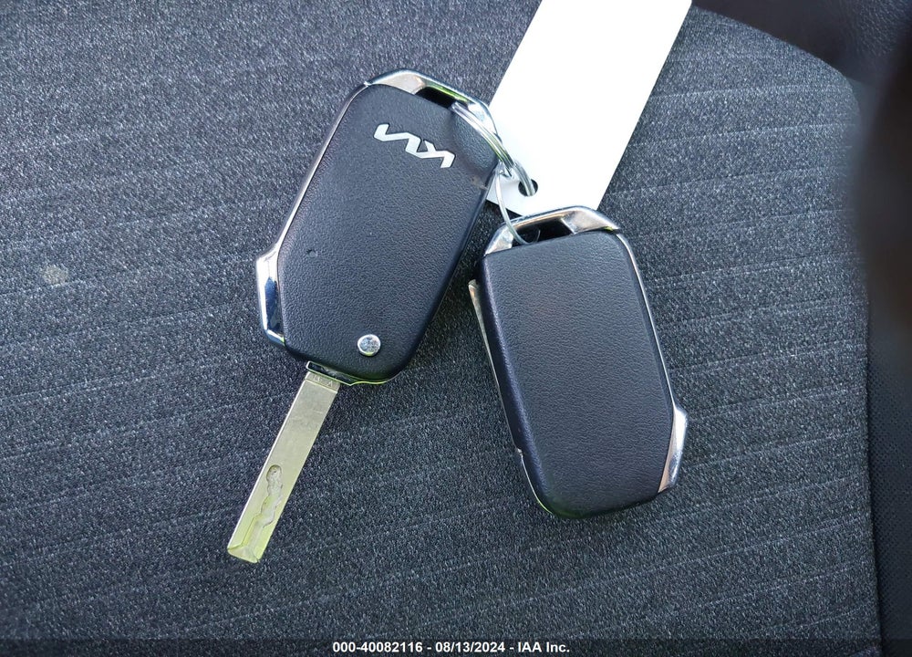 2021 KIA SOUL !/+/S VIN: KNDJ23AU2M7754774