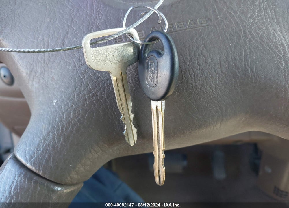 2002 TOYOTA TUNDRA VIN: 5TBJN32192S318012
