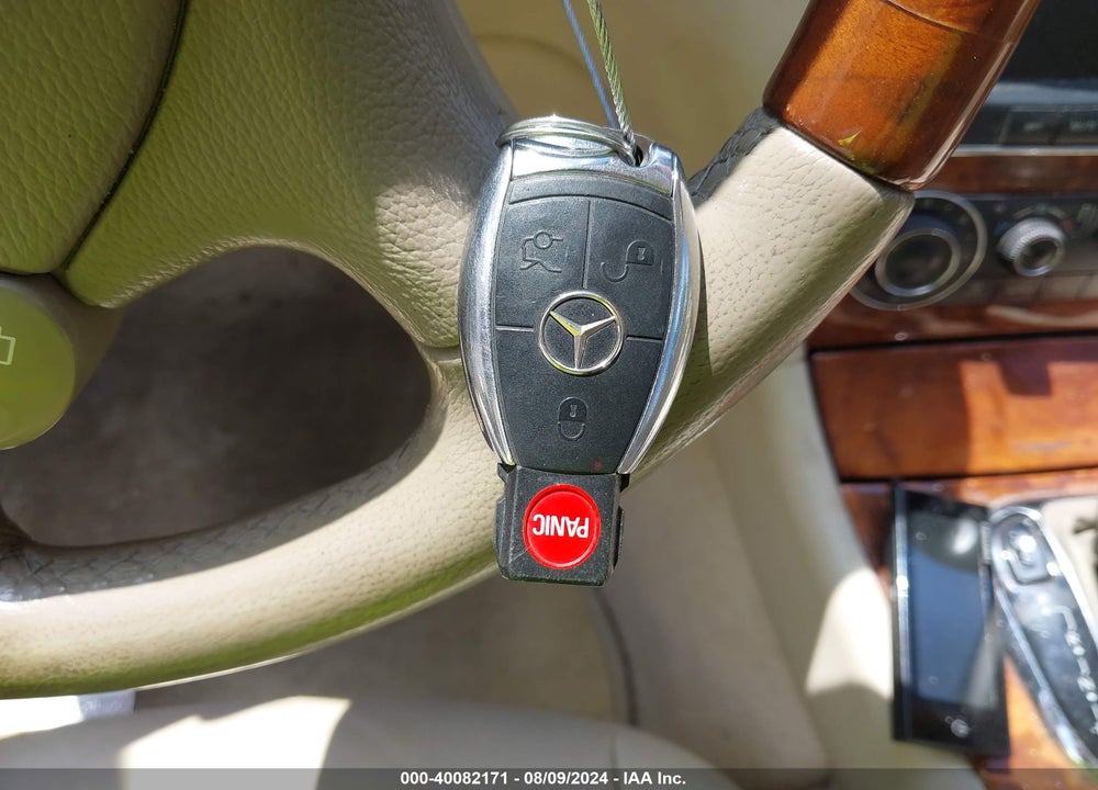 2005 MERCEDES-BENZ CLK 320 VIN: WDBTK65J05F135963