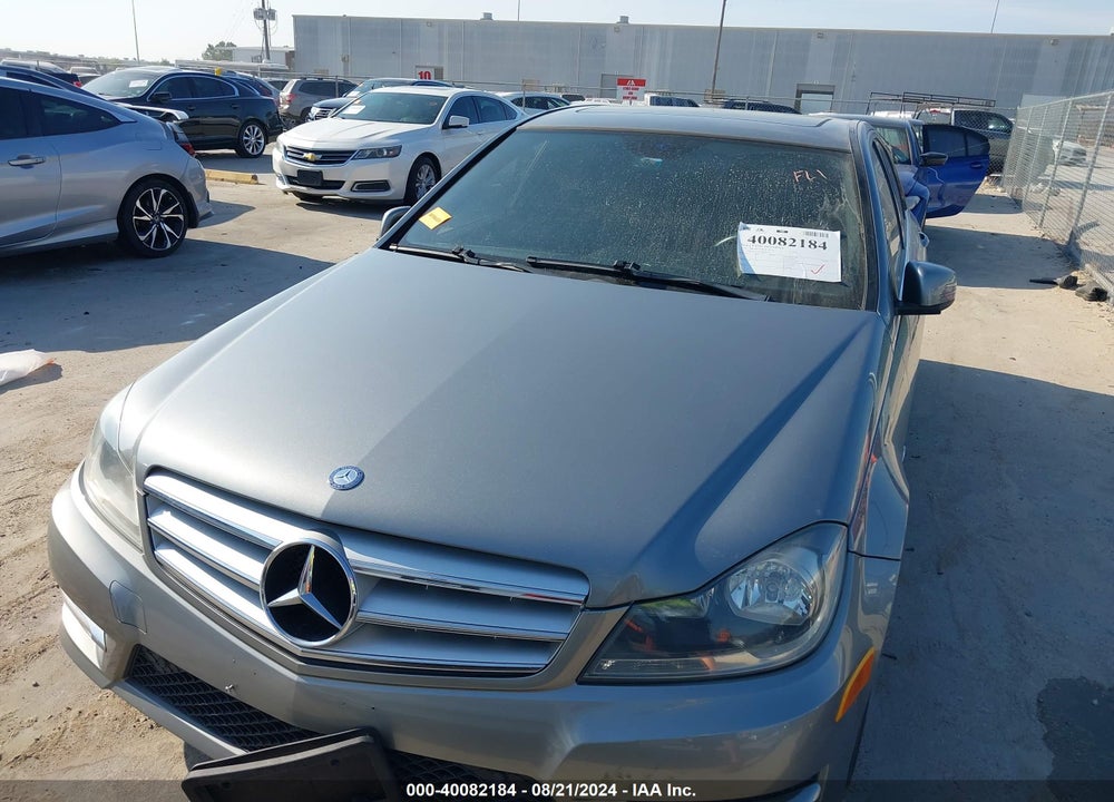 2012 MERCEDES-BENZ C 250 LUXURY/SPORT VIN: WDDGF4HBXCR235277