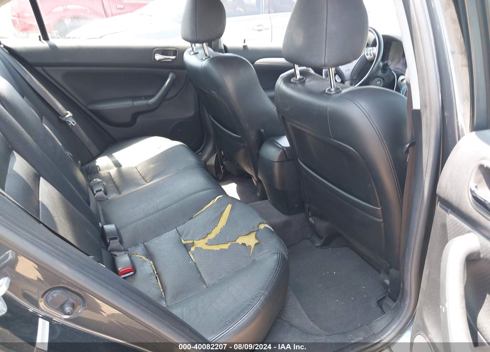 2005 ACURA TSX VIN: JH4CL96975C013945