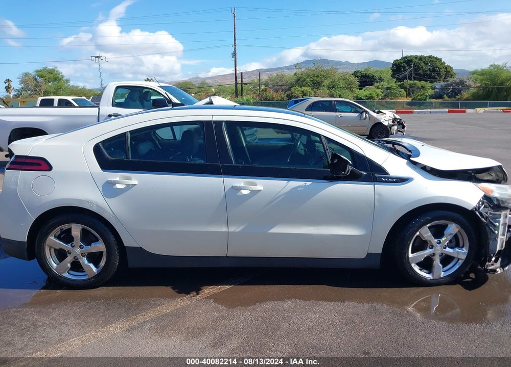 2011 CHEVROLET VOLT VIN: 1G1RD6E41BU102860