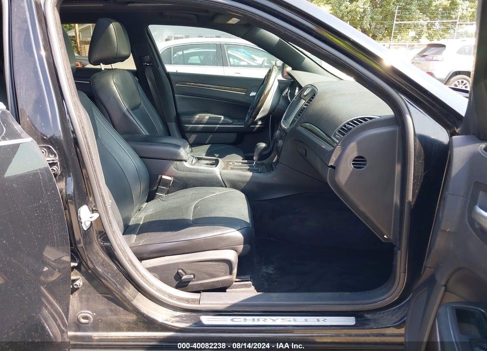 2014 CHRYSLER 300C VIN: 2C3CCAET9EH232780