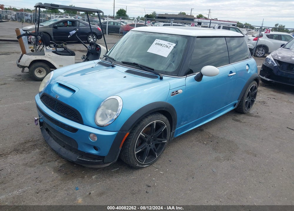 2003 MINI COOPER S VIN: WMWRE33403TD63409