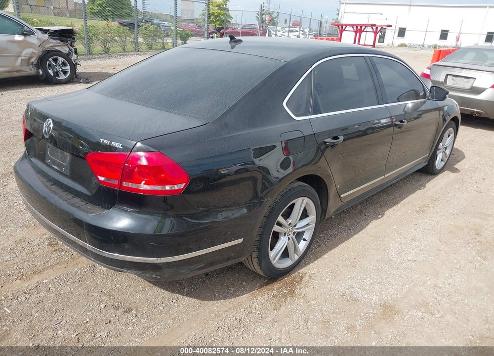 2015 VOLKSWAGEN PASSAT VIN: 1VWCS7A38FC037682
