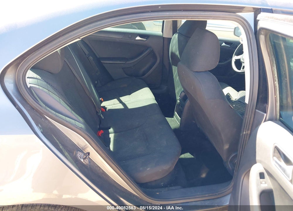 2014 VOLKSWAGEN JETTA 2.0L S VIN: 3VW2K7AJ5EM217029