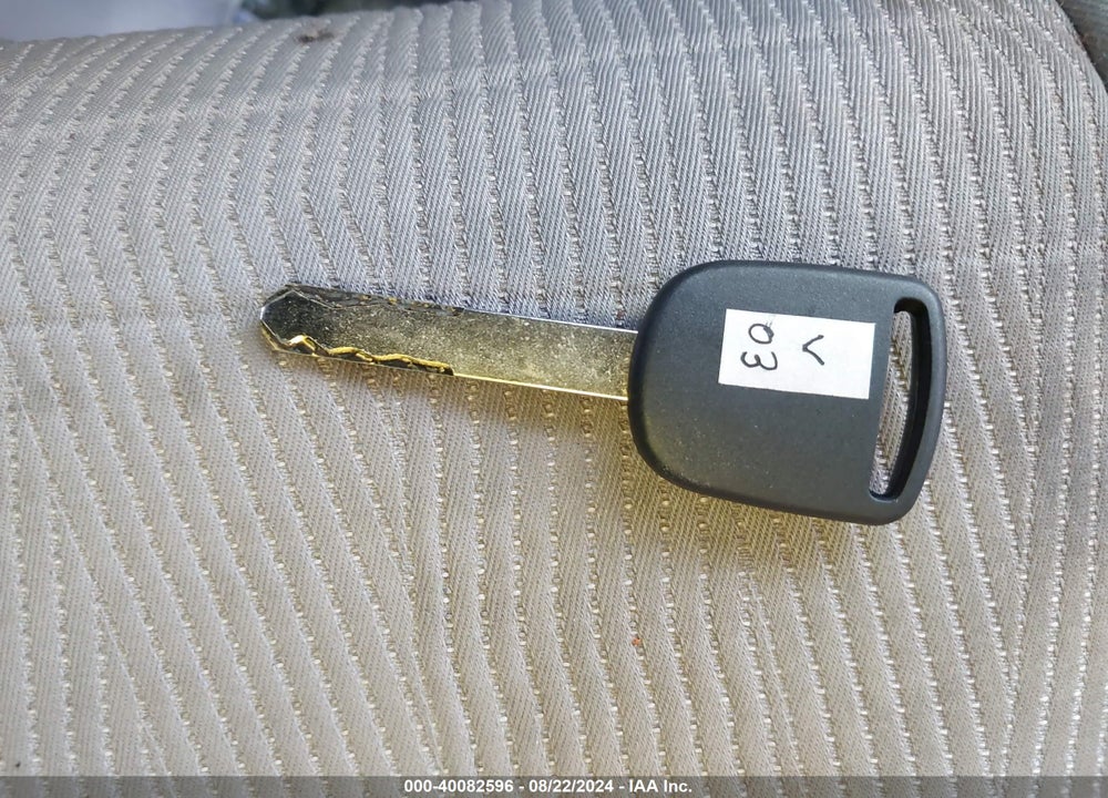 2013 HONDA PILOT EX VIN: 5FNYF3H43DB040185