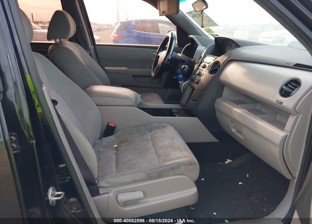2013 HONDA PILOT EX VIN: 5FNYF3H43DB040185