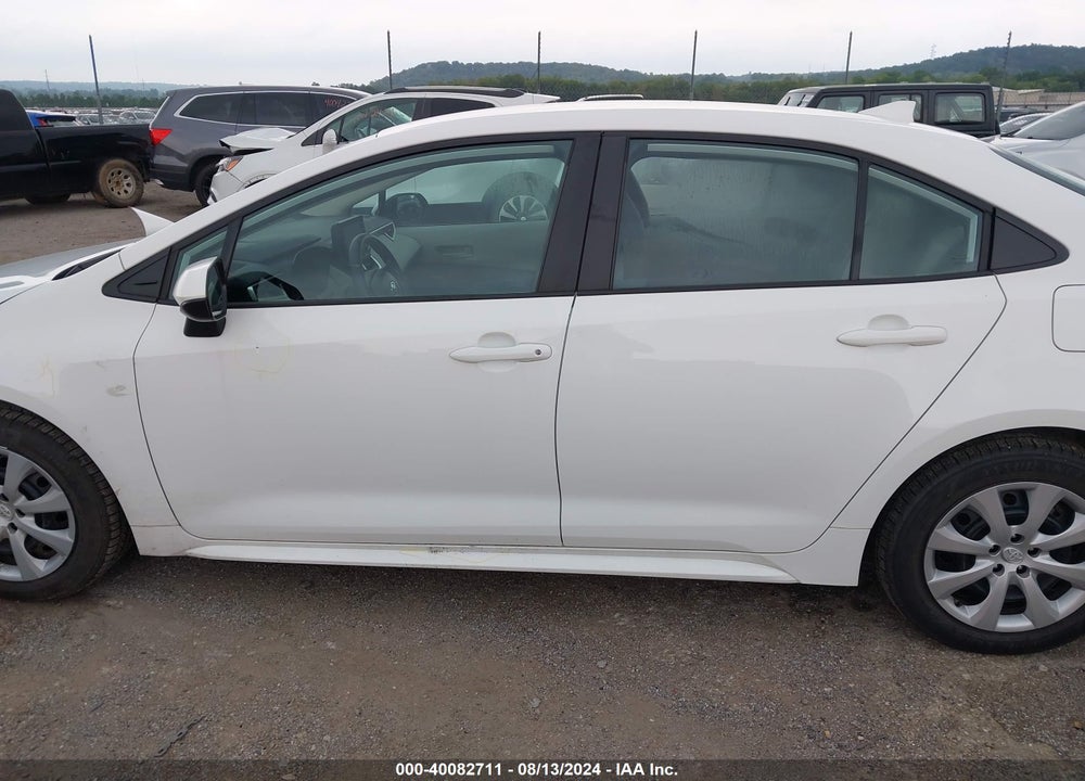 2022 TOYOTA COROLLA LE VIN: 5YFEPMAE0NP328082
