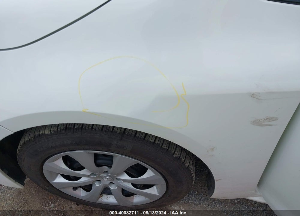 2022 TOYOTA COROLLA LE VIN: 5YFEPMAE0NP328082