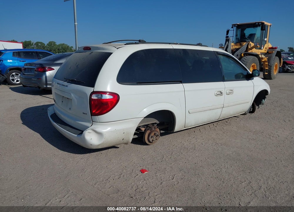 2007 DODGE GRAND CARAVAN SXT VIN: 2D4GP44L37R170622