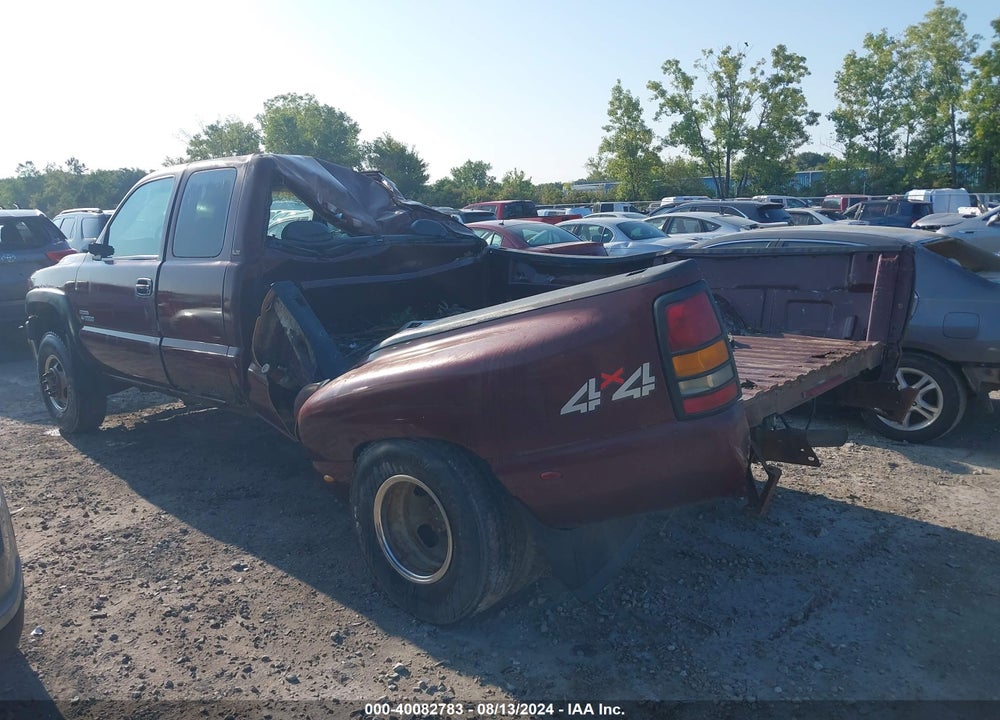 2002 CHEVROLET SILVERADO 3500 LT VIN: 1GCJK39162E122220