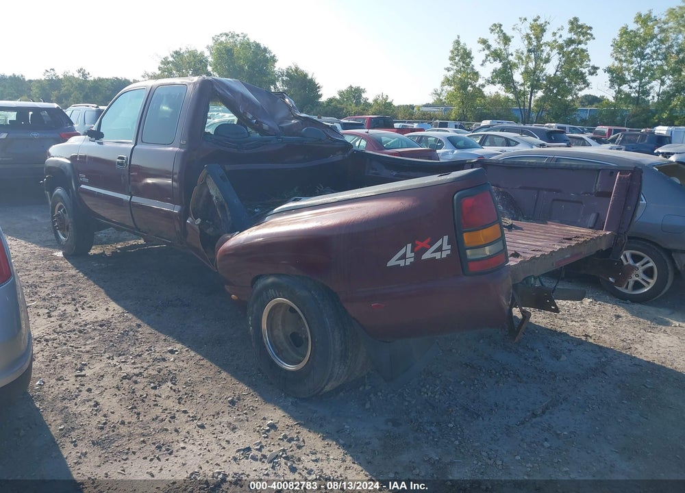 2002 CHEVROLET SILVERADO 3500 LT VIN: 1GCJK39162E122220