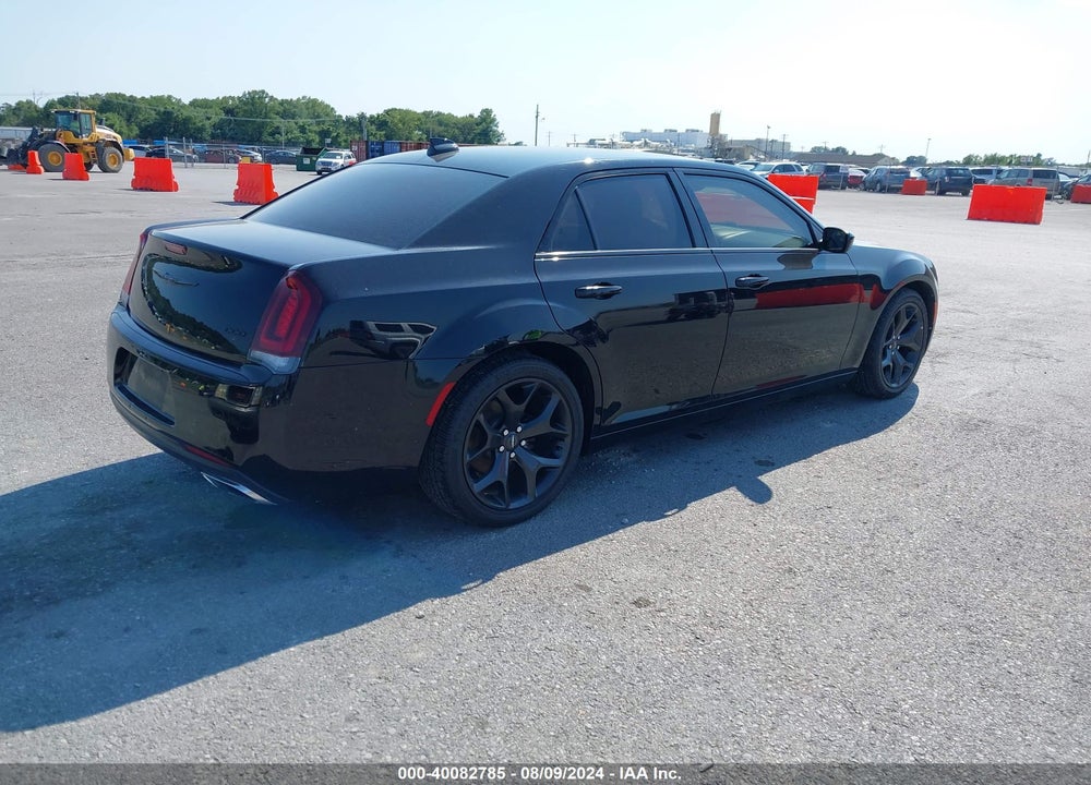 2020 CHRYSLER 300 TOURING VIN: 2C3CCAAG4LH209302