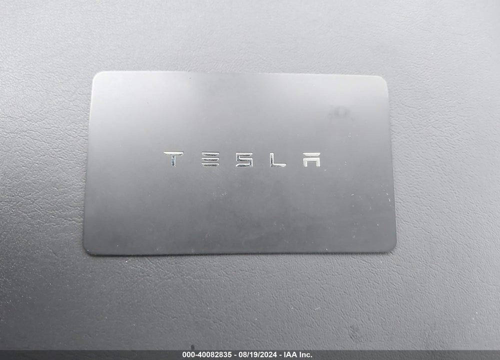 2020 TESLA MODEL Y LONG RANGE DUAL MOTOR ALL-WHEEL DRIVE VIN: 5YJYGDEE0LF039218