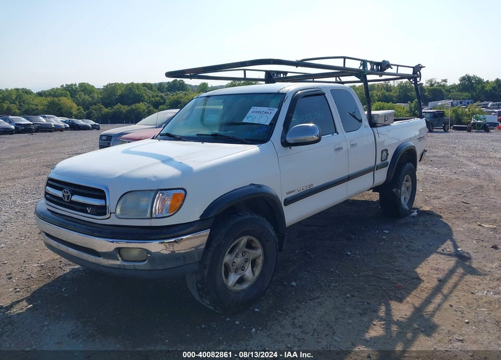 2000 TOYOTA TUNDRA SR5 V8 VIN: 5TBBT4415YS091150