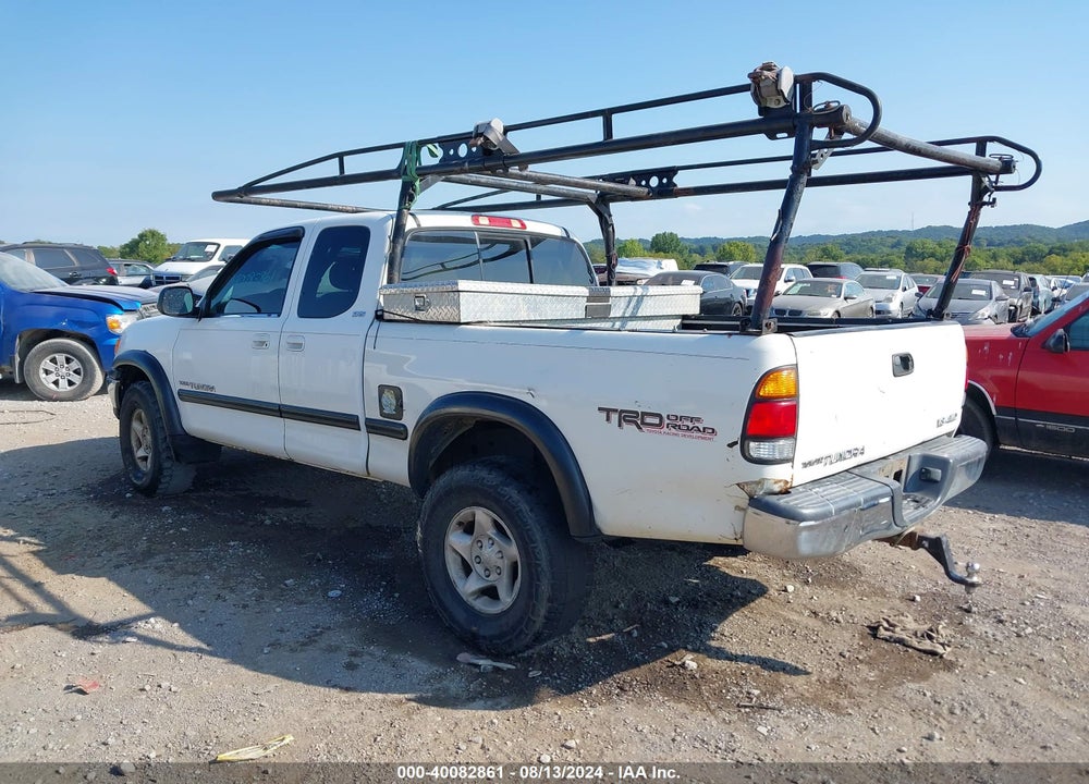 2000 TOYOTA TUNDRA SR5 V8 VIN: 5TBBT4415YS091150