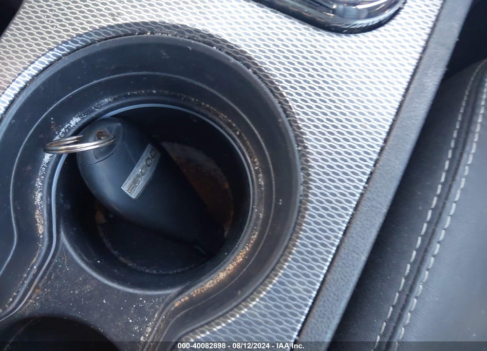 2013 DODGE CHALLENGER R/T CLASSIC VIN: 2C3CDYBTXDH671768
