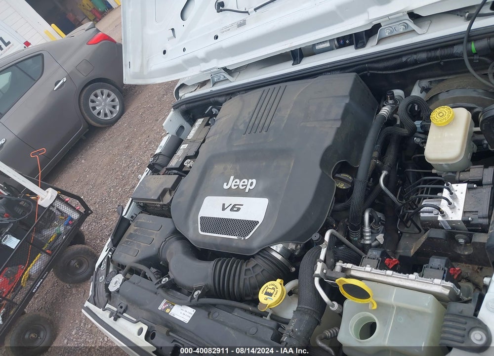 2015 JEEP WRANGLER UNLIMITED SPORT VIN: 1C4BJWDG8FL520972