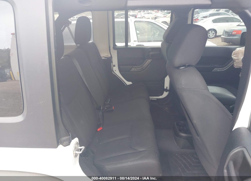 2015 JEEP WRANGLER UNLIMITED SPORT VIN: 1C4BJWDG8FL520972