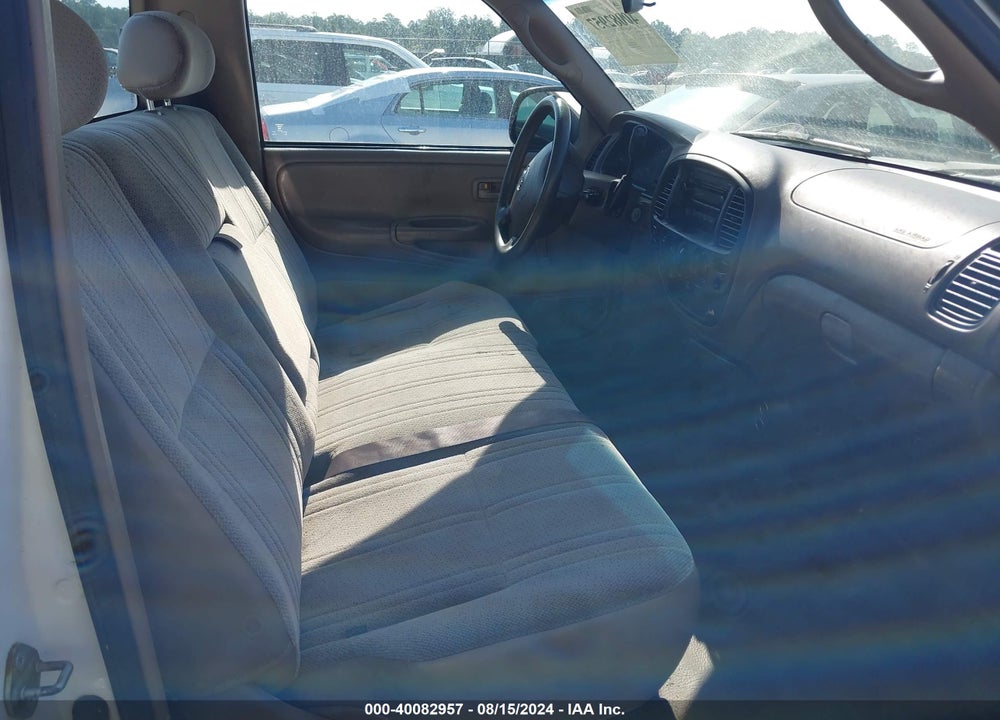 2004 TOYOTA TUNDRA VIN: 5TBJN32114S442875
