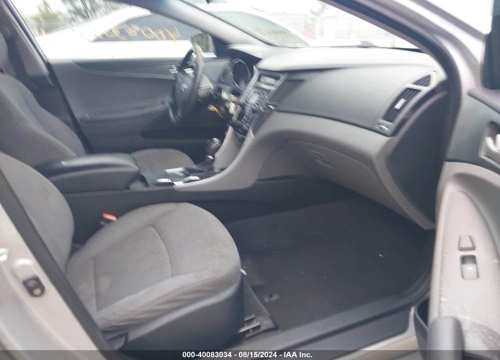2011 HYUNDAI SONATA VIN: 5NPEB4AC0BH066070
