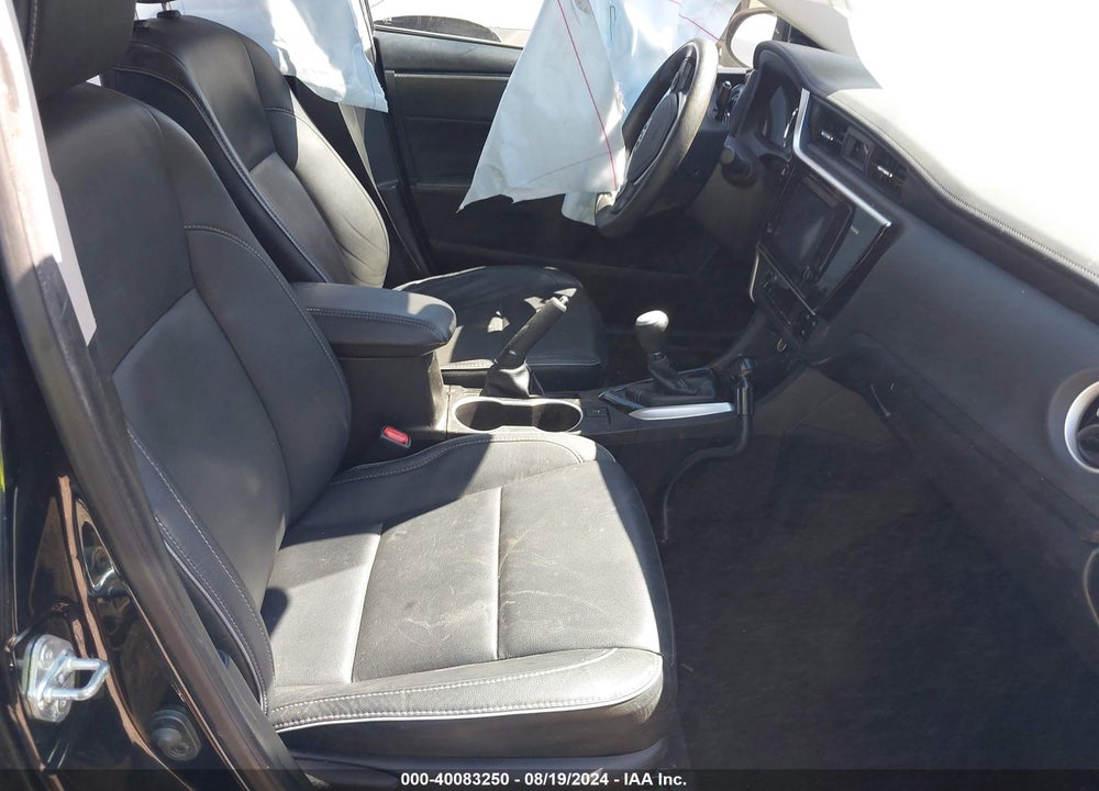 2017 TOYOTA COROLLA XLE VIN: 5YFBURHE7HP654187