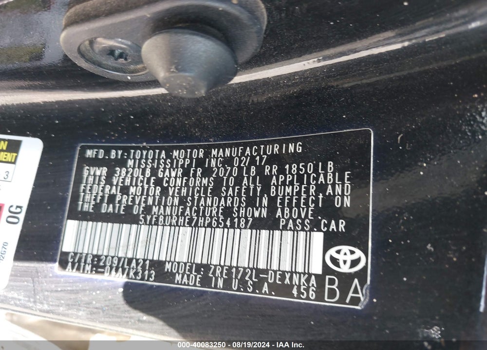 2017 TOYOTA COROLLA XLE VIN: 5YFBURHE7HP654187