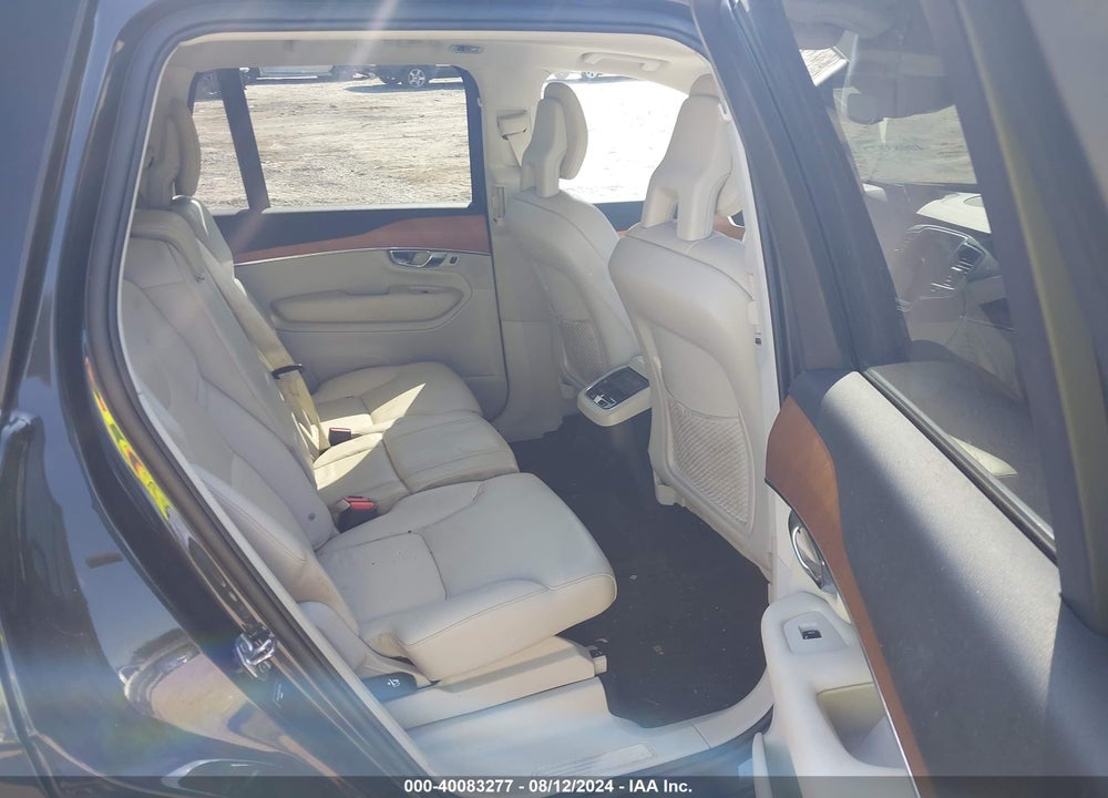 2021 VOLVO XC90 T6 MOMENTUM 7 PASSENGER VIN: YV4A22PK1M1727940