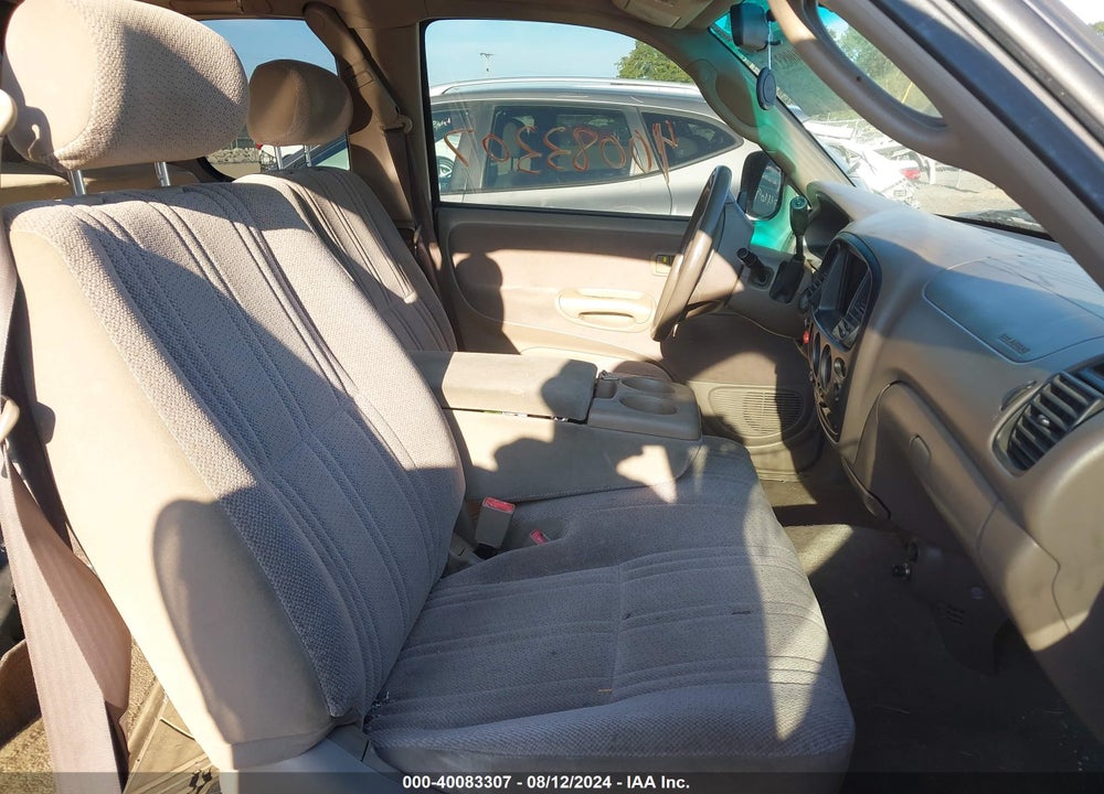 2000 TOYOTA TUNDRA SR5 V8 VIN: 5TBBT4416YS119117