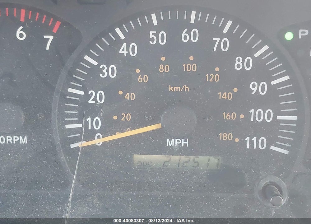 2000 TOYOTA TUNDRA SR5 V8 VIN: 5TBBT4416YS119117