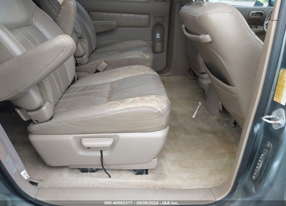 2000 TOYOTA SIENNA XLE VIN: 4T3ZF13C1YU205271
