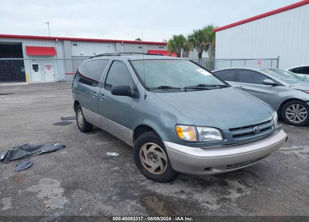 2000 TOYOTA SIENNA XLE VIN: 4T3ZF13C1YU205271