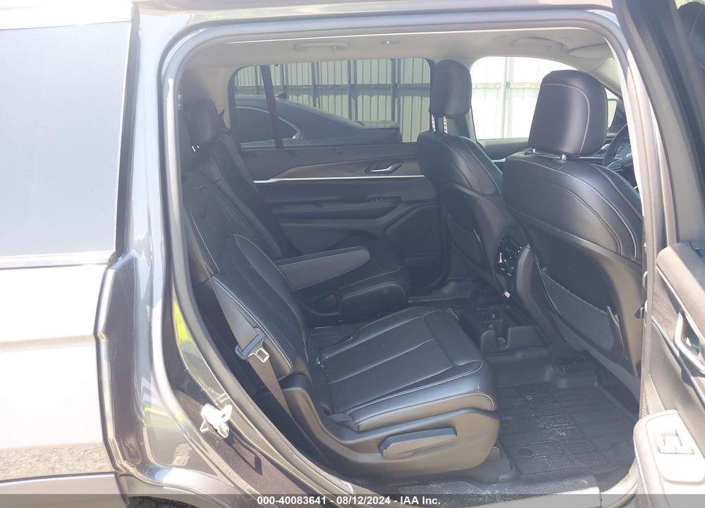 2023 JEEP GRAND CHEROKEE L LIMITED 4X4 VIN: 1C4RJKBG9P8842289