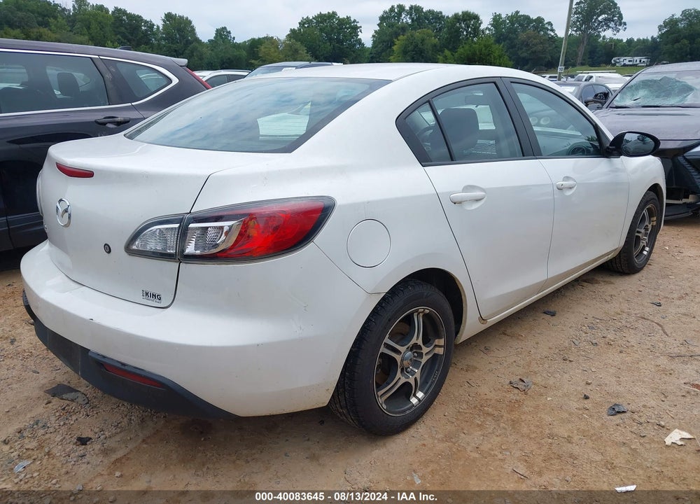 2011 MAZDA 3 I SPORT VIN: JM1BL1UF7B1467210