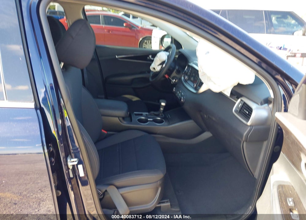 2020 KIA SORENTO 2.4L LX VIN: 5XYPG4A32LG668925